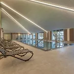 Alpine Club Aparthotel 4*
