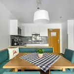 Alpine Club Aparthotel 4*