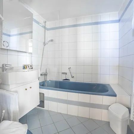 Alpine Club 4*
