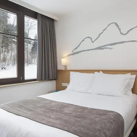 Aparthotel Alpine Club 4*