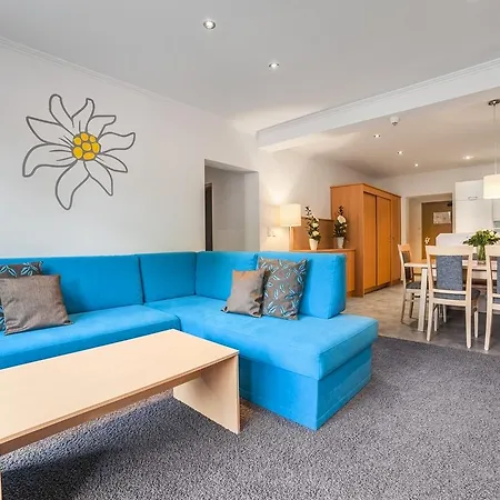 Aparthotel Alpine Club 4*