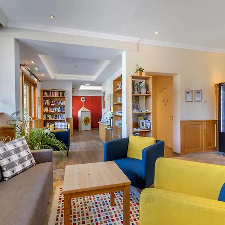 Alpine Club Ξενοδοχείο με διαμερίσματα 4*