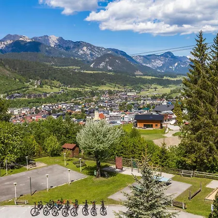 Alpine Club Aparthotel