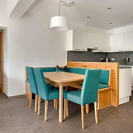 Aparthotel Alpine Club 4*