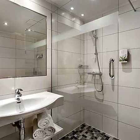 Alpine Club Aparthotel 4*