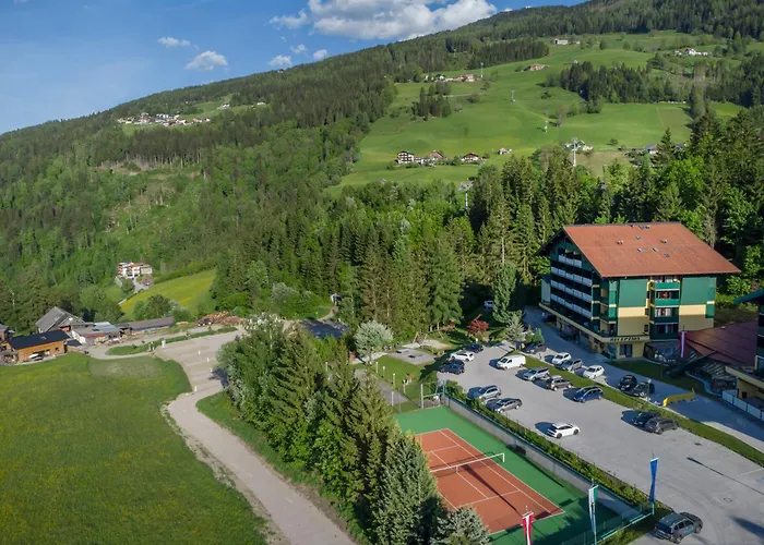 Apartahotel Alpine Club 4*