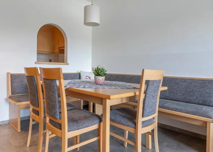 Alpine Club Aparthotel 4*