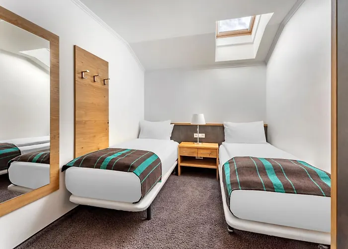 Alpine Club שלאדמינג