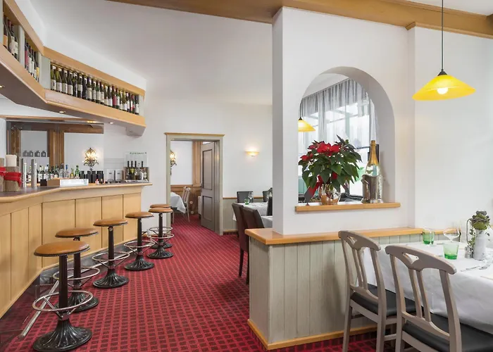 Alpine Club מלון דירות